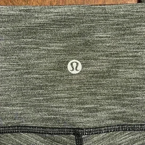 Lululemon, Aling, high rise, yoga legging - Picture 4 of 8